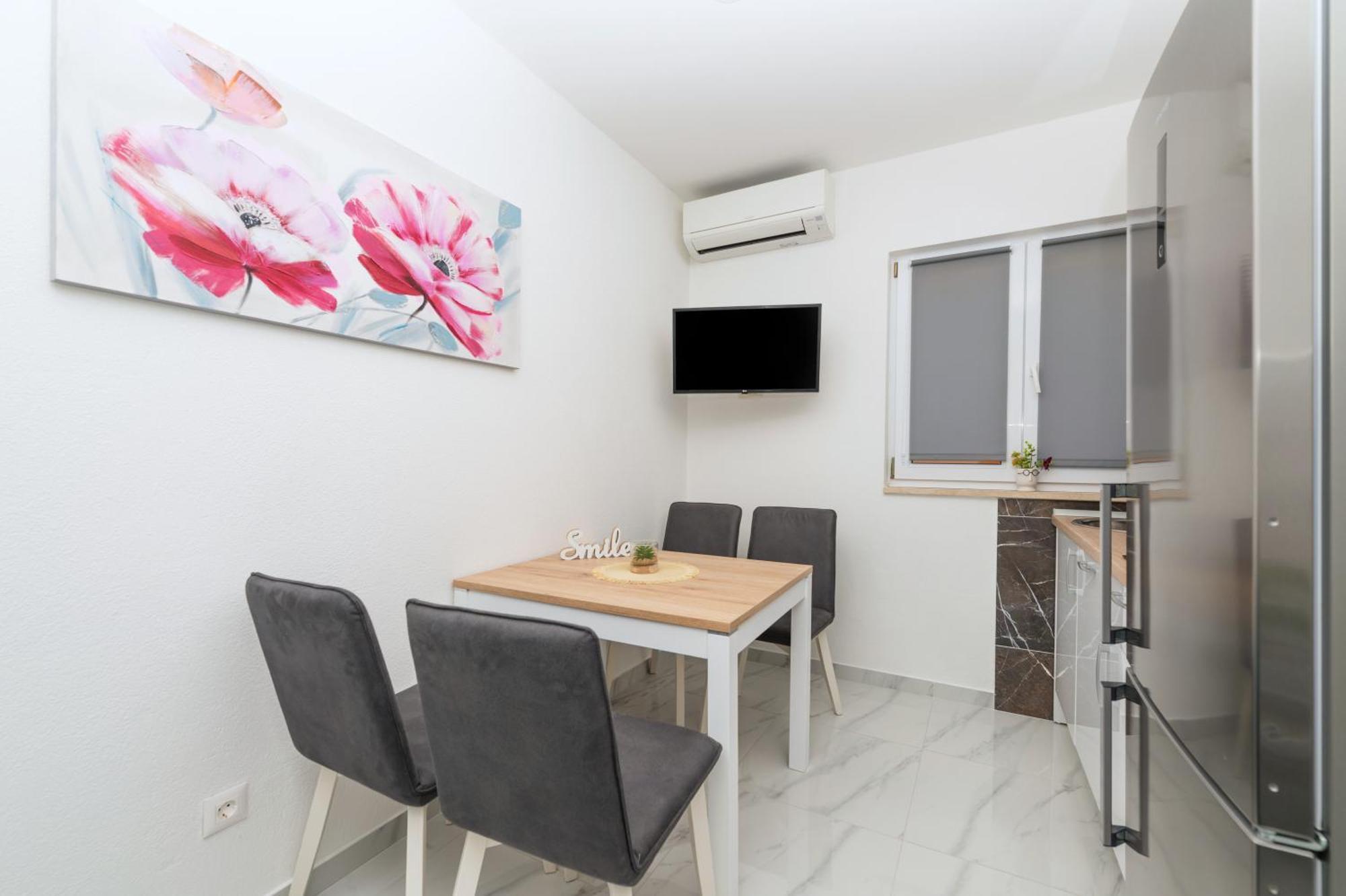 Apartmants Sestic Tucepi Bagian luar foto
